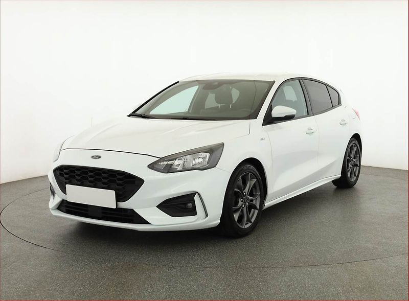 Ford Focus (2018) ST-Line 1.0 EcoBoost - fotka 2 z 18