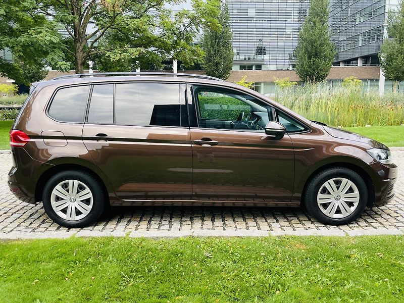 Volkswagen Touran 1.2TSI MANUÁL 7MÍST SERVISKA - fotka 11 z 42