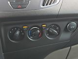 Ford Tourneo Custom (2016) 2.0 TDCi 96kW, L2 ČR, 1. Maj., - náhled 17