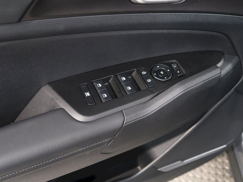 Kia Sportage (2025) TOP 1.6T-GDI DCT 110KW - fotka 32 z 34