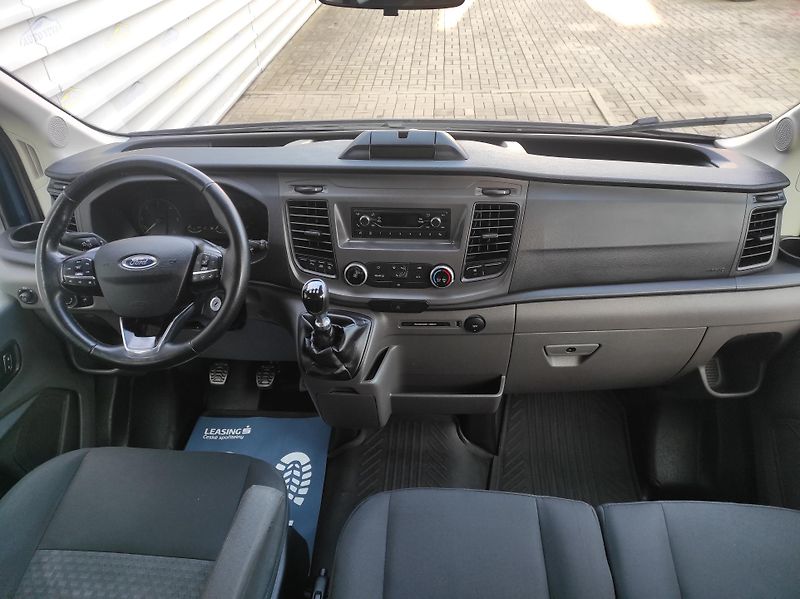 Ford Transit 2,0EcoBlue mHEV L2,9 míst, ČR - fotka 13 z 30