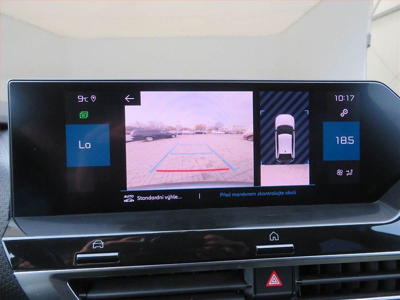 Citroën C4 (2021) 1.2 PureTech, Automat - fotka 15 z 16