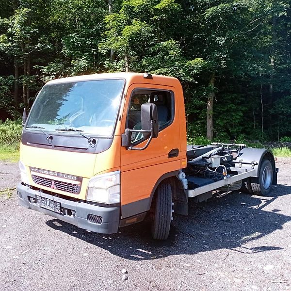 Mitsubishi Canter (2008) Fuso kontejner - fotka 3 z 19
