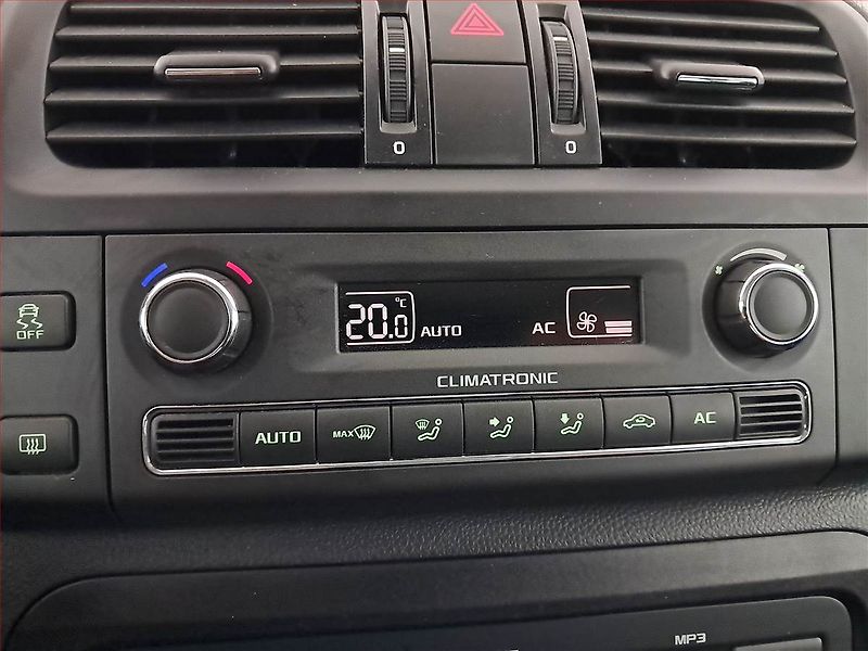Škoda Fabia (2012) 1.2 TSI - fotka 15 z 17