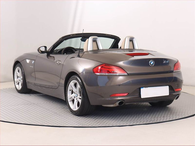 BMW Z4 (2009) sDrive35i, Automat, Serv.kniha - fotka 4 z 17