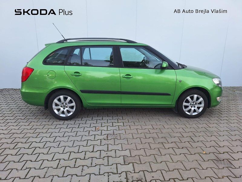 Škoda Fabia (2010) COMBI / 1.2 TSI / 63 kW / AMBI - fotka 8 z 29