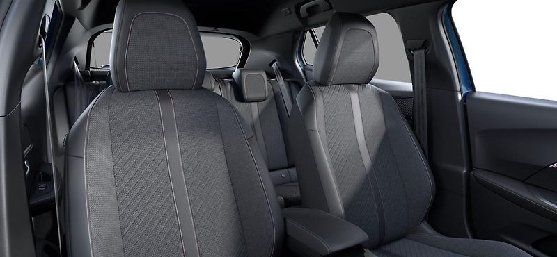 Peugeot 2008 (2026) ALLURE Hybrid 145 e-DCS6 - fotka 5 z 8