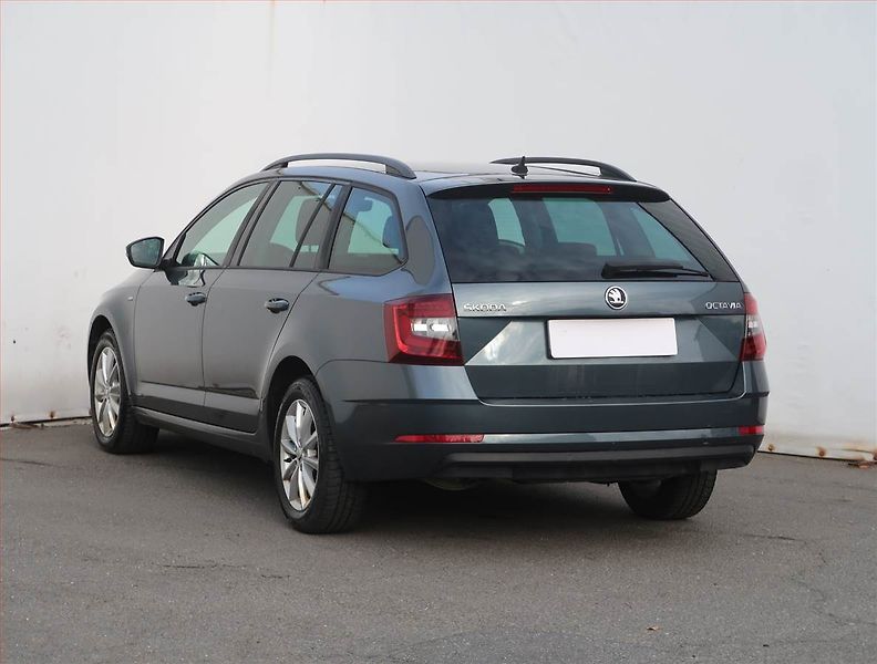 Škoda Octavia (2019) Clever 1.5 TSI, Serv.kniha - fotka 4 z 21