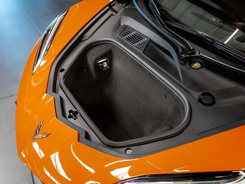 Chevrolet Corvette (2026) 6.2 Cabrio 3LT Z51 Facelift - fotka 40 z 44