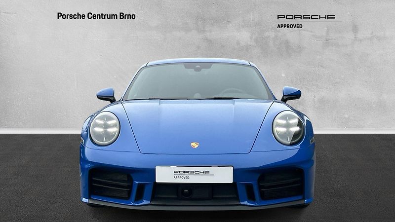 Porsche 911 Carrera - fotka 2 z 29