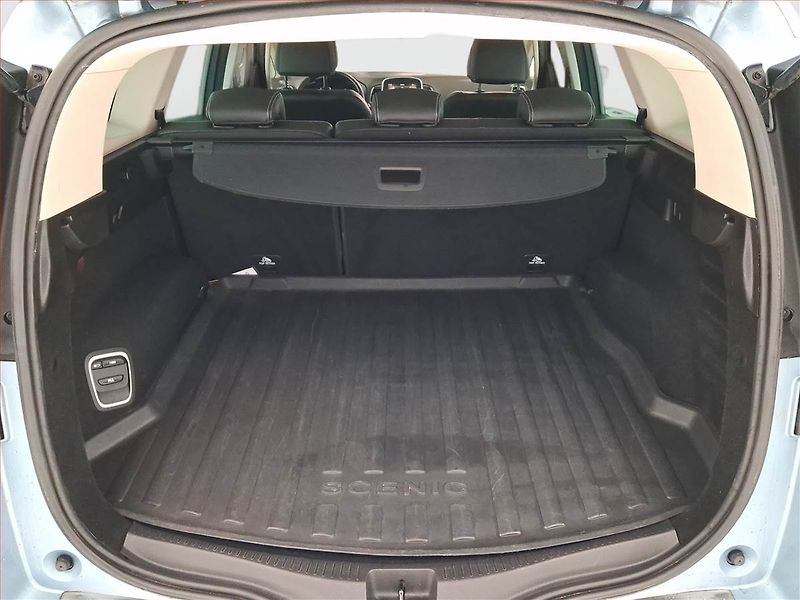 Renault Grand Scénic (2019) Intens 1.7 Blue dCi, ČR,1.maj - fotka 14 z 23