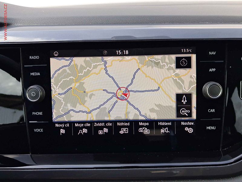 Volkswagen Polo (2019) 1.5 TSi, R-Line, DSG, panor - fotka 10 z 11