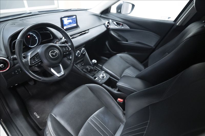Mazda CX-3 2,0 SKYACTIV AWD KAMERA VÝHŘEV - fotka 17 z 41