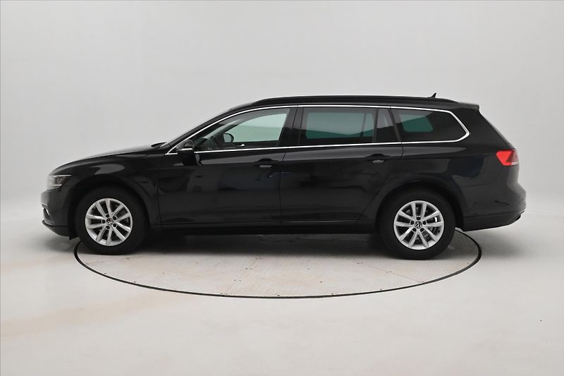 Volkswagen Passat 2,0 TDI 110kW DSG Business Zár - fotka 8 z 32