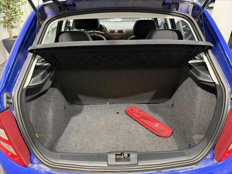 Škoda Fabia 1,2   i KLIMA PĚKNÝ STAV STK - fotka 17 z 20