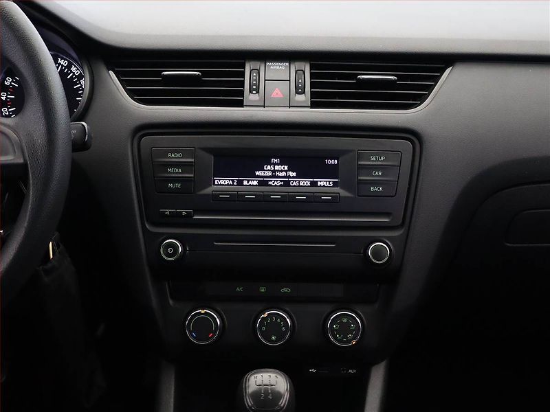 Škoda Octavia (2013) 1.2 TSI - fotka 10 z 12