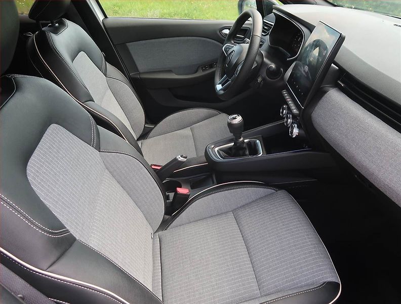 Renault Clio (2023) 1.0 TCe, ČR,1.maj, Serv.kniha - fotka 9 z 19