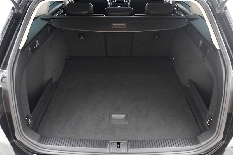Volkswagen Passat 2,0 TDI 110 kW Highline Záruka - fotka 10 z 30