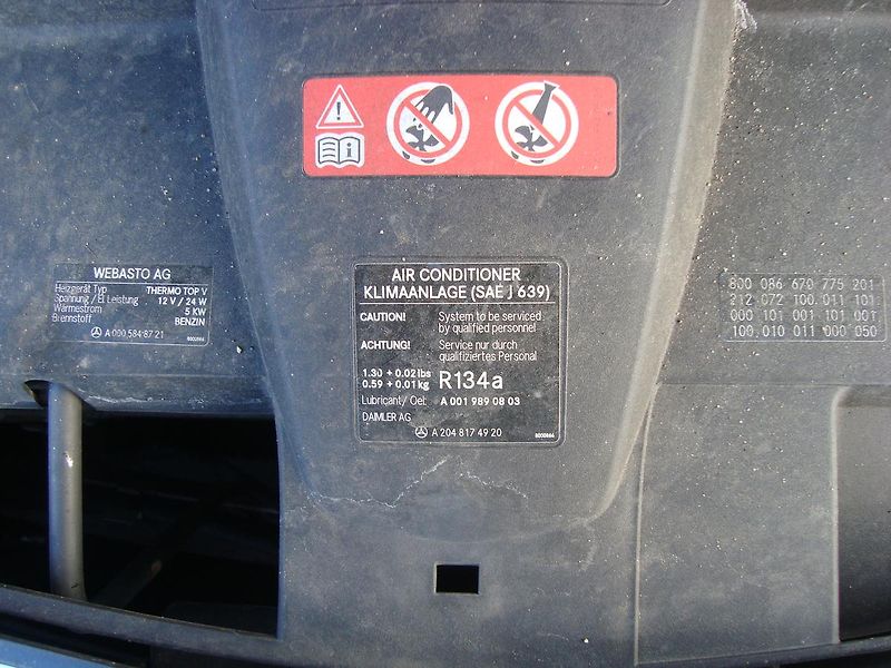 Mercedes-Benz Třídy E (2008) E 500,1.Maj. v ČR,Servisní k. - fotka 18 z 74