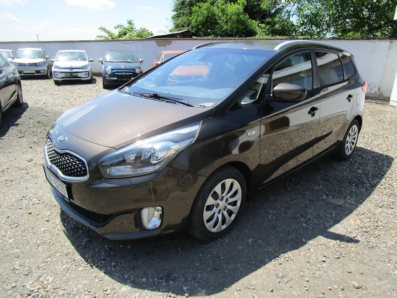 Kia Carens 1,7crdi-100KW-KOUPENA V ČR - fotka 3 z 18