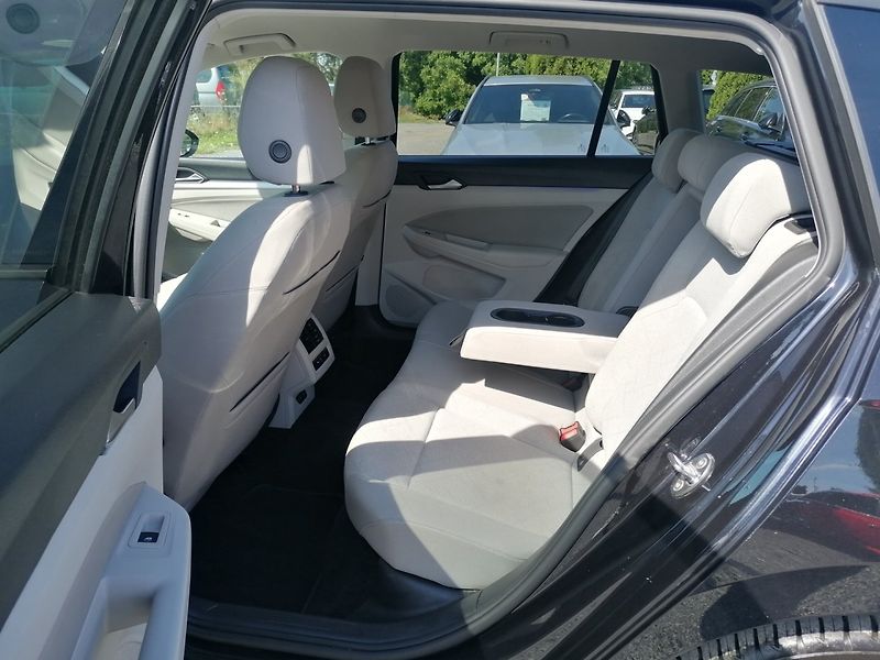 Volkswagen Golf (2022) 2.0 TDi DSG,IQ LED,ACC,PÁDLA - fotka 10 z 35