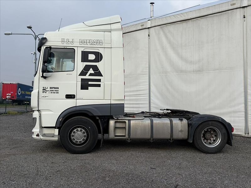 DAF XF 530 4x2 Spacecab - fotka 2 z 22