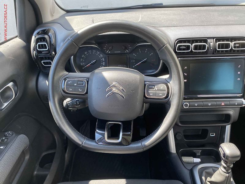 Citroën C3 Aircross (2019) 1.2 PT, RIP CURL, navi, panor - fotka 11 z 17