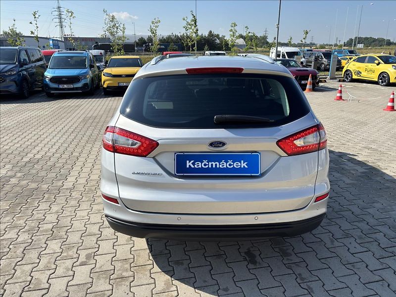 Ford Mondeo 2,0 TDCi 110kW Trend - fotka 4 z 36