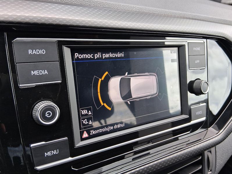 Volkswagen T-Cross LIFE 1.0 TSI 70 kW - fotka 23 z 23