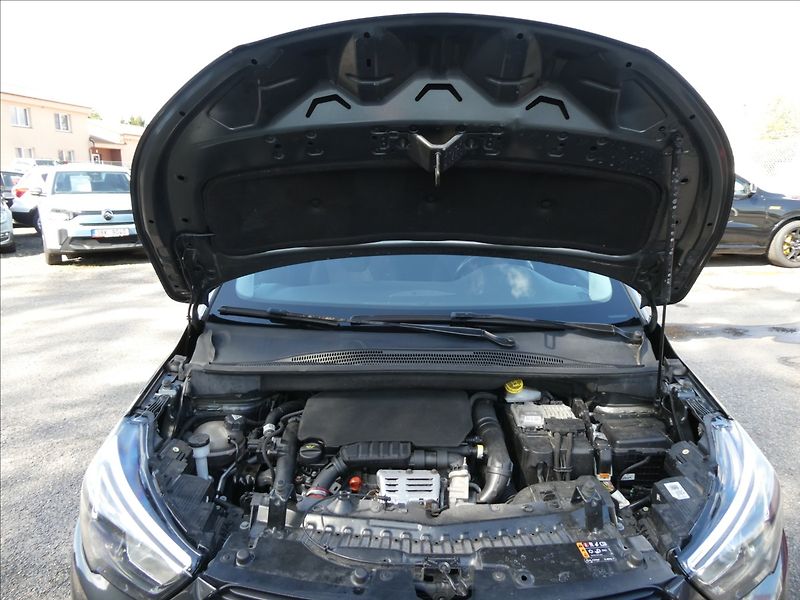 Opel Crossland X 1,2 Turbo 96kW po servise,2maj - fotka 35 z 46