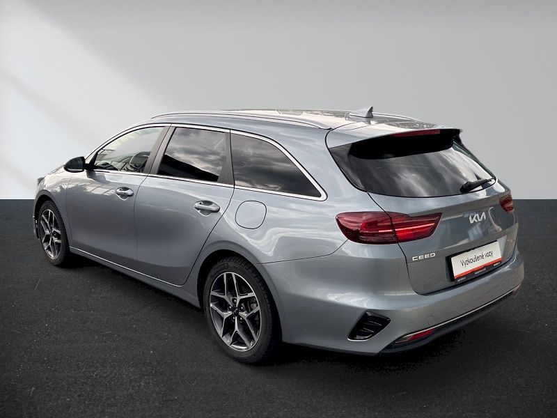 Kia Ceed (2025) 1.5 T-GDi TOP 7DCT - fotka 9 z 29