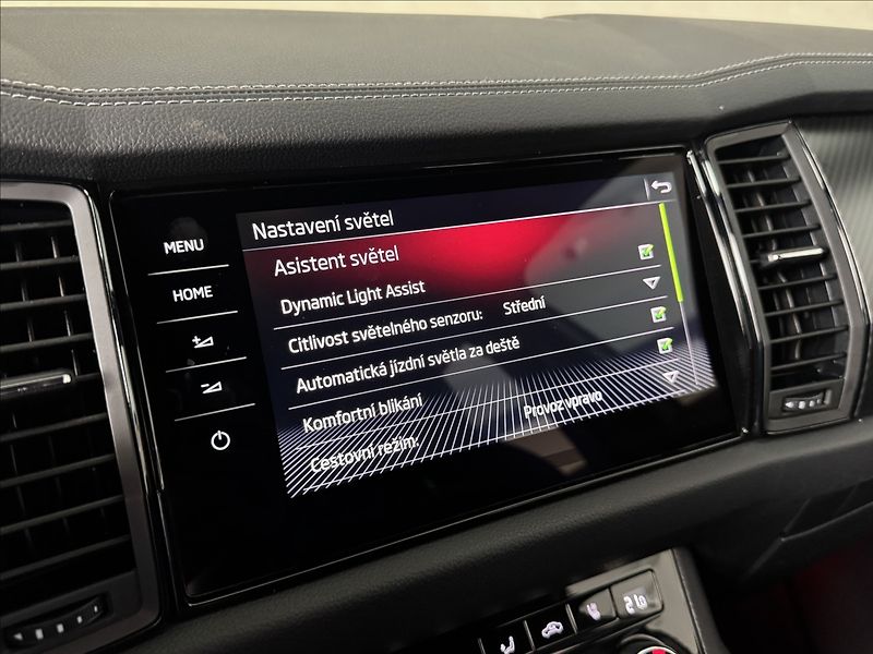 Škoda Kodiaq 2,0 TDi  DSG Sportline Virtual - fotka 31 z 50