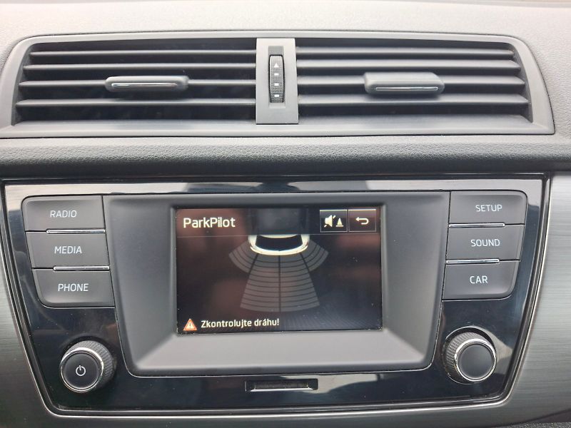 Škoda Fabia (2015) Style 1,2TSi 66kW - fotka 20 z 31