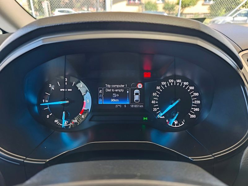 Ford S-MAX (2015) 2.0 TDCI 110kW NAVI 7 míst - fotka 20 z 42
