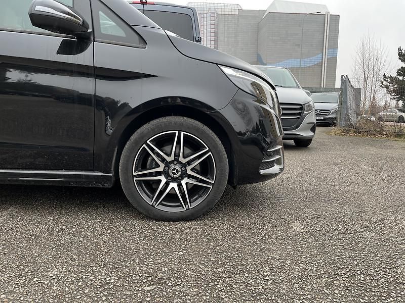 Mercedes-Benz Třídy V 300 d 4MATIC AVANTGARDE AMG - fotka 9 z 28