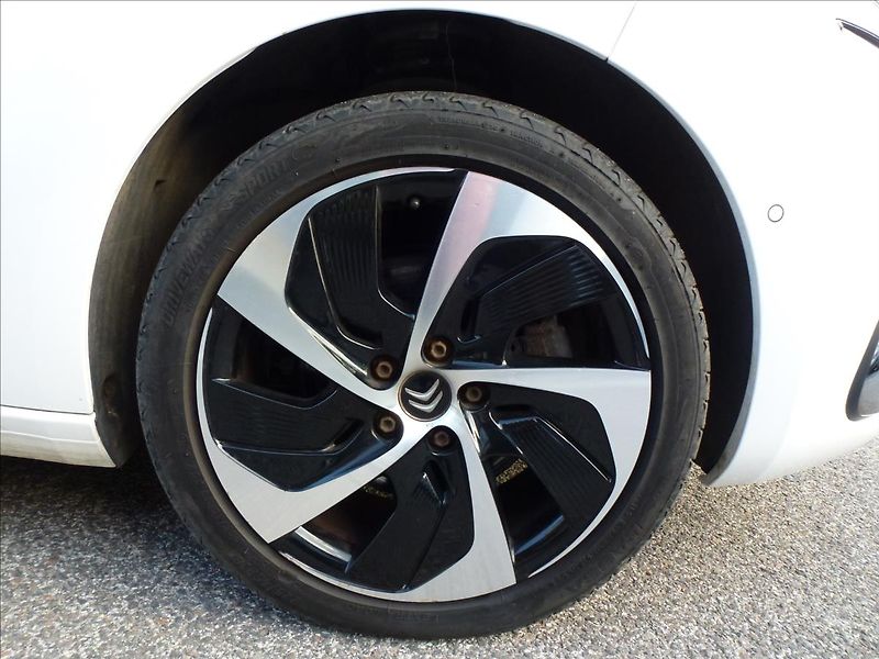Citroën Grand C4 Picasso 2,0 HDI 7míst 150HP AUT Polar - fotka 49 z 57