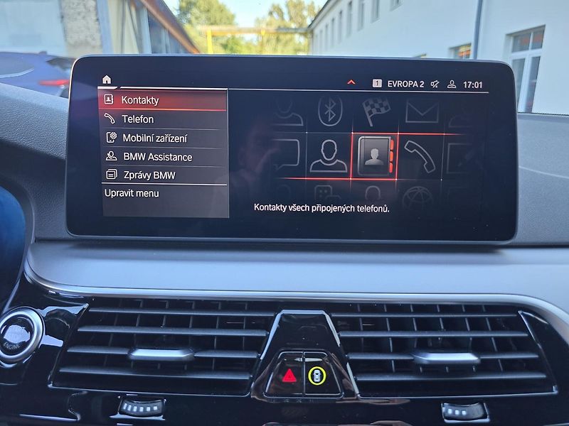 BMW Řada 5 530d 210kW XDRIVE HEADup - DPH - fotka 34 z 53
