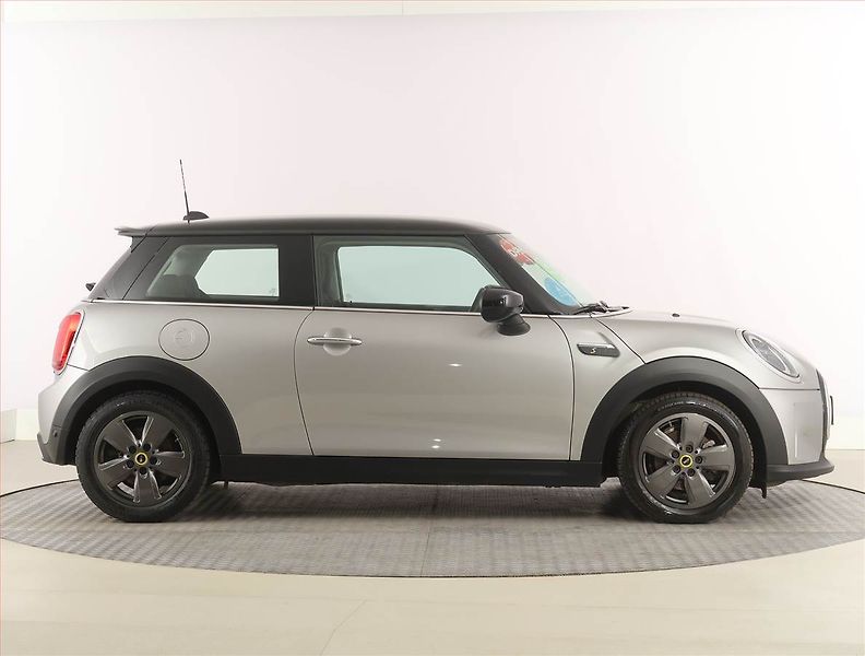 Mini Ostatní (2023) Cooper SE 32 kWh, SoH 97% - fotka 6 z 25