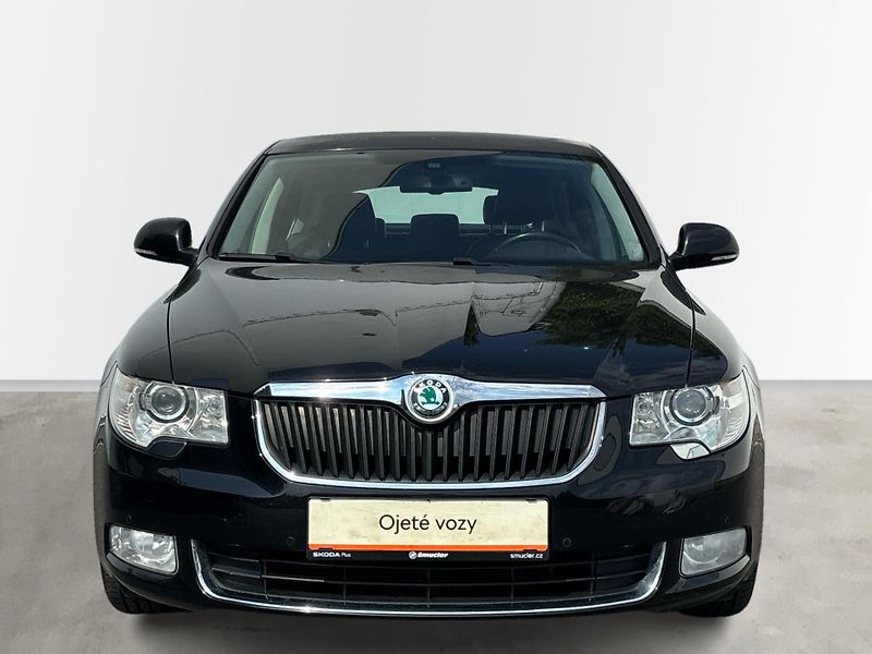 Škoda Superb ELEGANCE - fotka 4 z 29