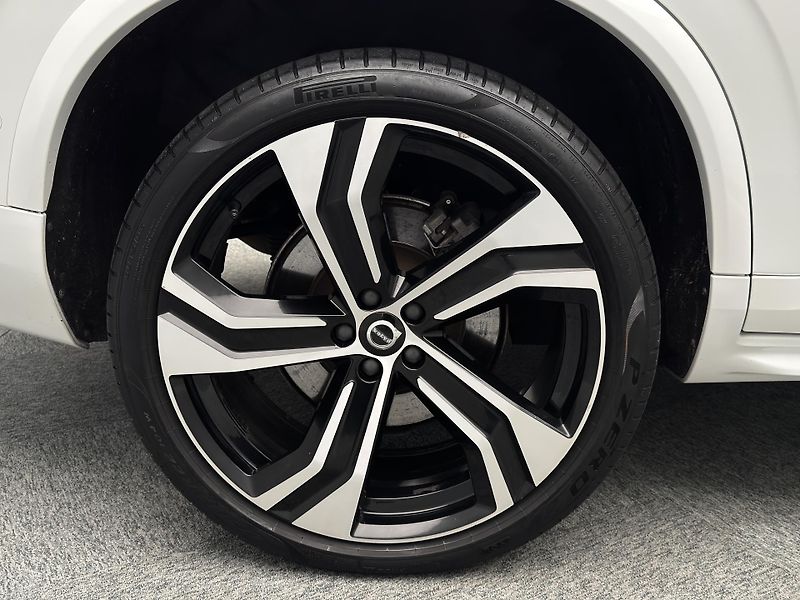 Volvo XC90 T8 AWD RECHARGE BRIGHT PLUS CZ - fotka 55 z 55