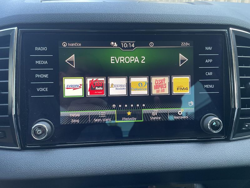 Škoda Karoq (2020) 1.5 TSI 110 kW DSG STYLE - fotka 17 z 38