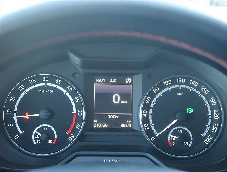 Škoda Octavia (2015) RS 2.0 TDI, Automat, Kůže - fotka 11 z 16