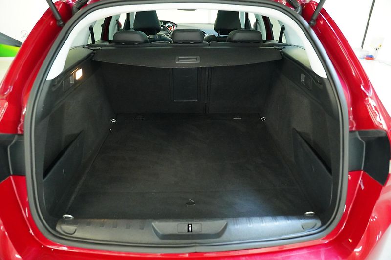 Peugeot 308 - fotka 27 z 27