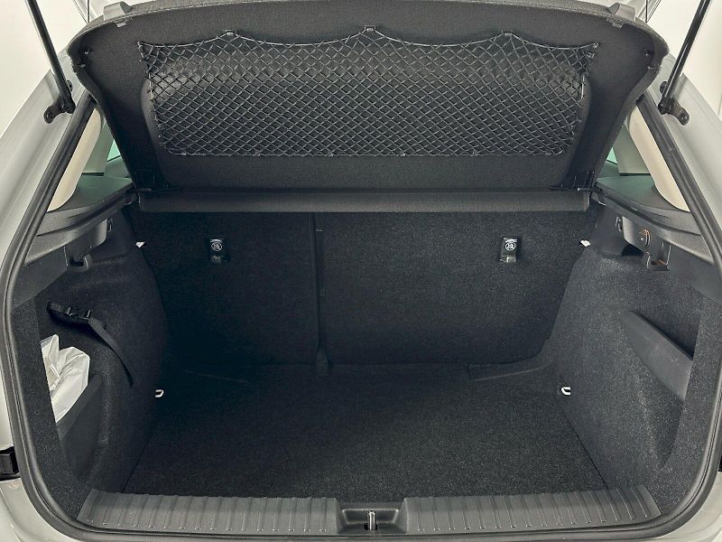 Škoda Kamiq (2025) DSG 1.0TSI 85kW Top Selection - fotka 30 z 32