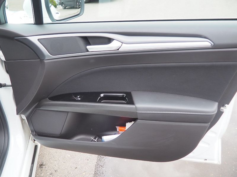 Ford Mondeo (2018) 2.0 TDCi, 110 kW - fotka 16 z 34