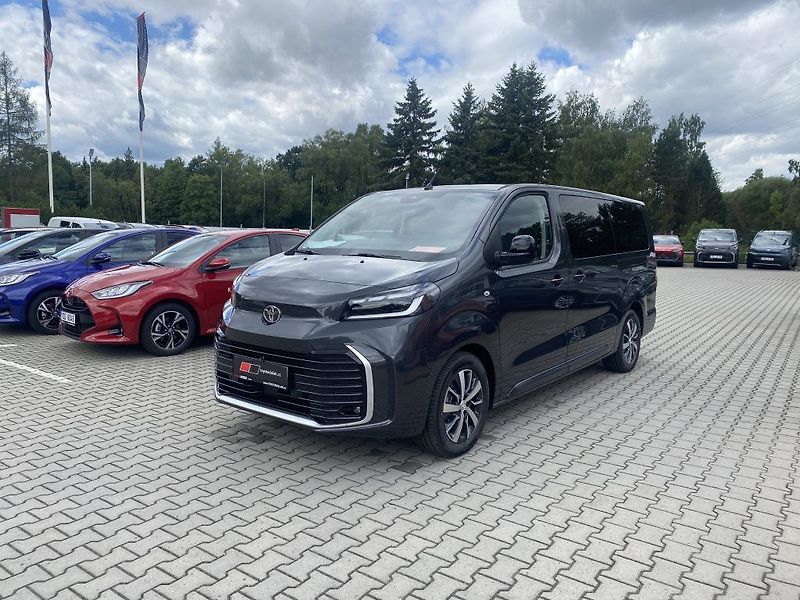 Toyota ProAce Verso 2,0 Diesel L2 5D 8A/T Family - fotka 2 z 23