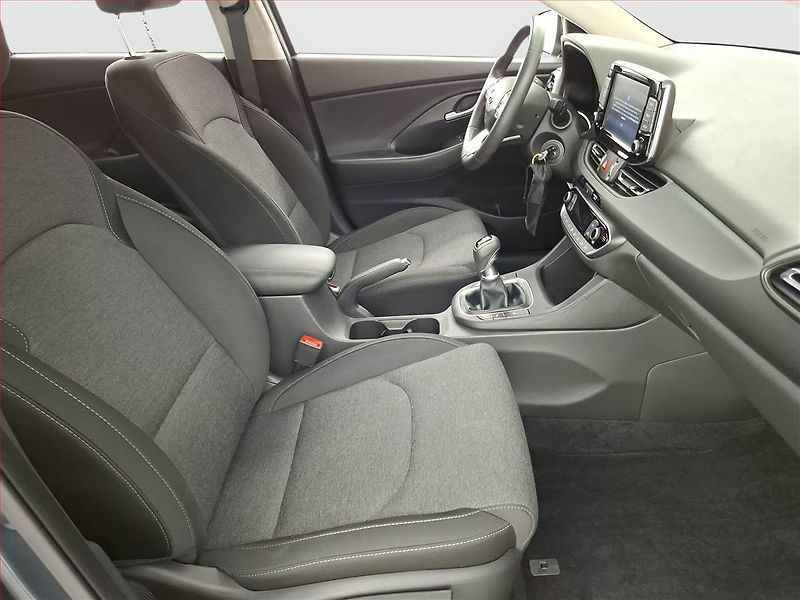 Hyundai i30 (2023) Smart 1.5 T-GDI MHEV - fotka 9 z 15