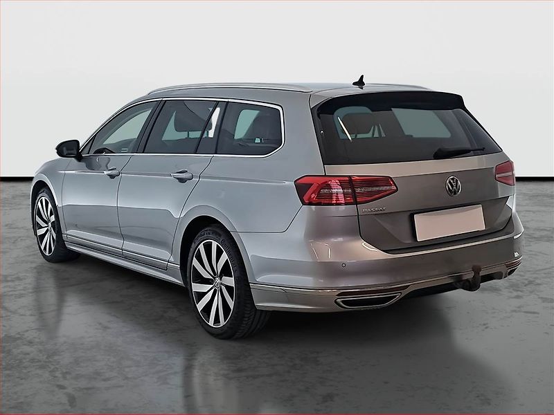 Volkswagen Passat (2019) R-Line 2.0 TDI, Automat, Kůže - fotka 4 z 24