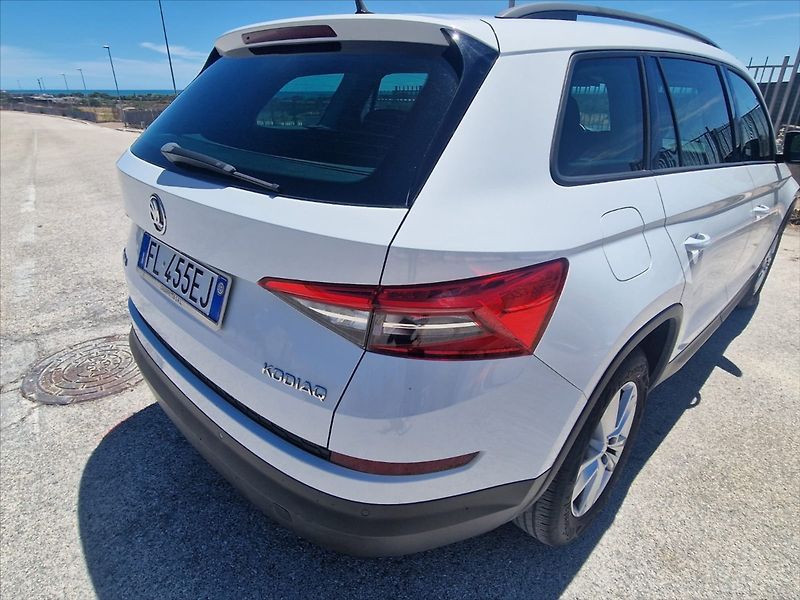 Škoda Kodiaq 2,0 TDi 110kw DSG 4x4 Executiv - fotka 7 z 17