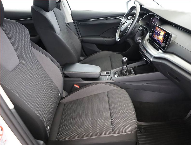 Škoda Octavia (2020) 2.0 TDI, Serv.kniha, Tempomat - fotka 7 z 18